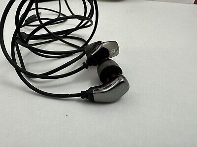 Ultimate Ears SuperFi 5 Noise Isolating Earphones - Silver Ultimate Ears SuperFi 5 Noise Isolating Earphones - Silver