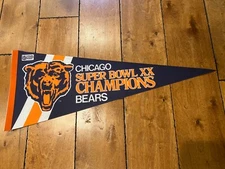 NFL Chicago Bears Vintage 1985 SUPER BOWL XX CHAMPS CHAMPIONS Pennant 30"