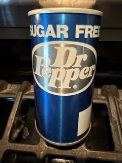 DR. PEPPER Soda 🥤 Can5 24 26(2)