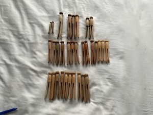 Vintage Lot Of 32 Wooden Round Head Clothespins~Mixed Sizes