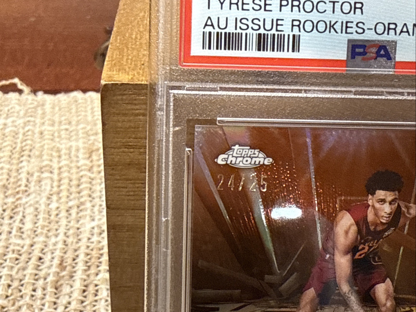 2025 Topps Chrome Tyrese Proctor RC AUTO ORANGE/25 ON CARD JERSEY MATCH PSA 10 view 7