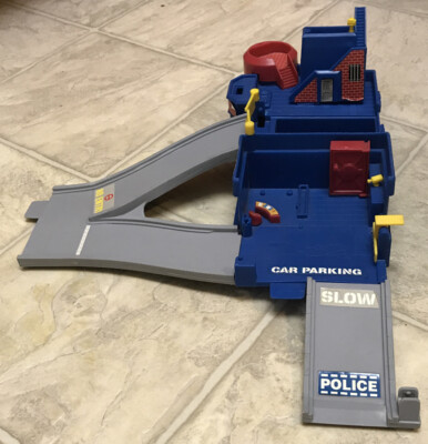 Hot Wheels - Kit Station-stop Et Transporteur Routier BGH96 (scellé)