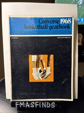 RB 1968 LEW ALCINDOR CONVERSE BASKETBALL YEARBOOK Pistol Pete Maravich