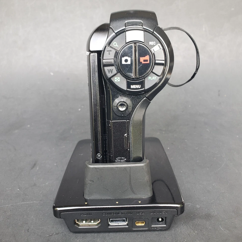 Sanyo Xacti VPC-HD2000A Black Dual Full HD Camera w/ Battery Charger & SD Card - Image 3 of 4