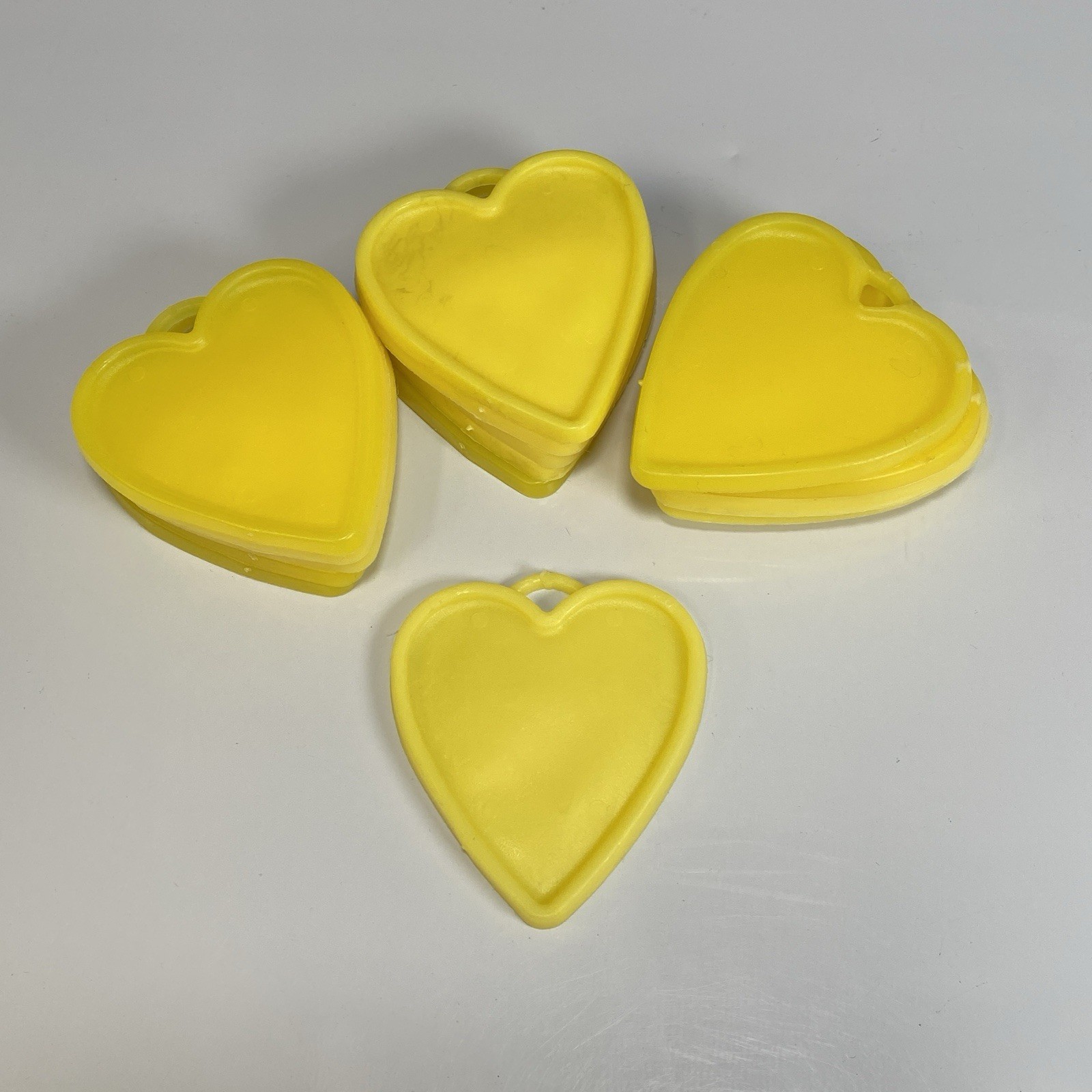 Lot of 16 Vtg Yellow Plastic Heart Shape Balloon Weights by Premium Balloon