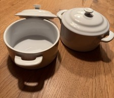 2 Mini-Cocotte aus Keramik In Weiß von Micha...