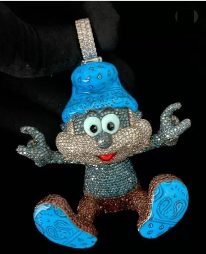 Papa smurf diamond pendant sale