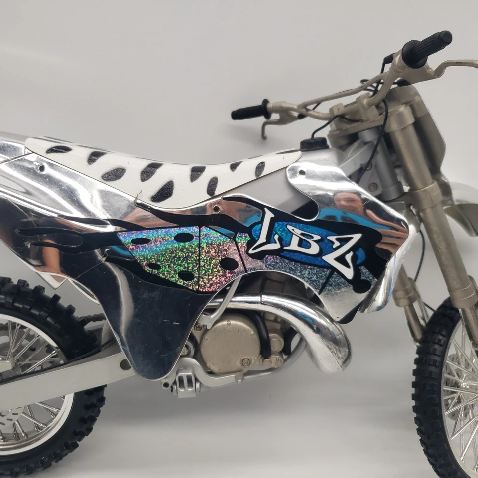 TOY ZONE Diecast LBZ Chrome Kawasaki KX250 Motorcycle 1/6 Scale - Image 3 of 4