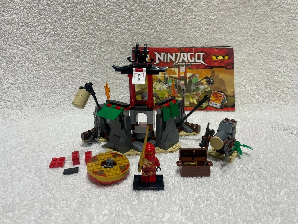 LEGO Ninjago 2254 Mountain Shrine, photo 1 of 5