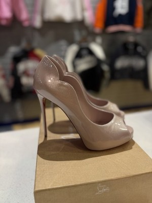 Christian Louboutin Hot Chick Alta Paten Scallop Peep Toe Pump