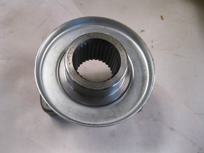  AAM 11.5'' GM 10.5'' 1410 Series Pinion End Yoke 30 Spline Rear 14 Bolt Chevy