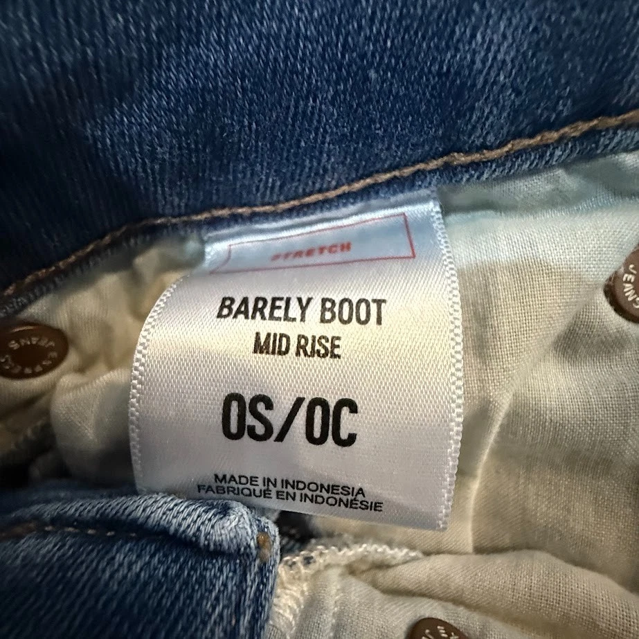 Express Barely Boot Mid Rise Jeans Women’s 0S Distressed Light Wash Stretch  - Image 4 of 4