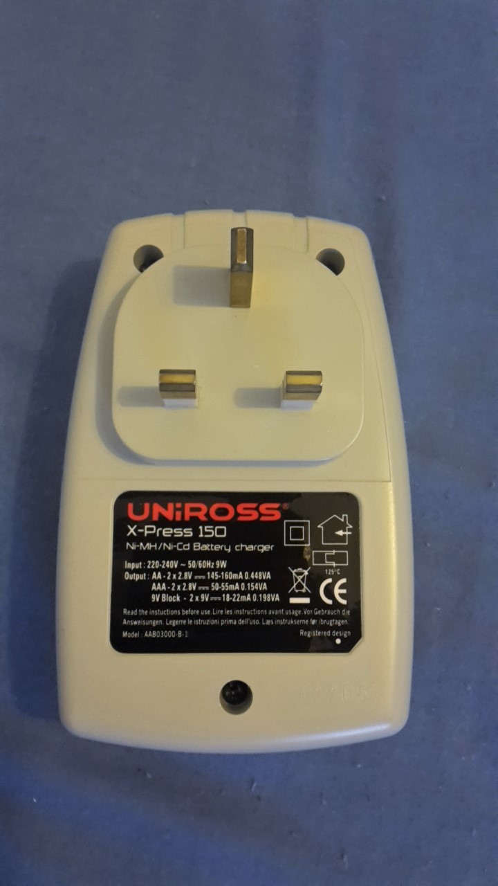 Uniross Photo Battery Charger Instructions