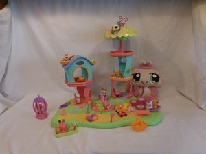 littlest pet shop whirl around playground