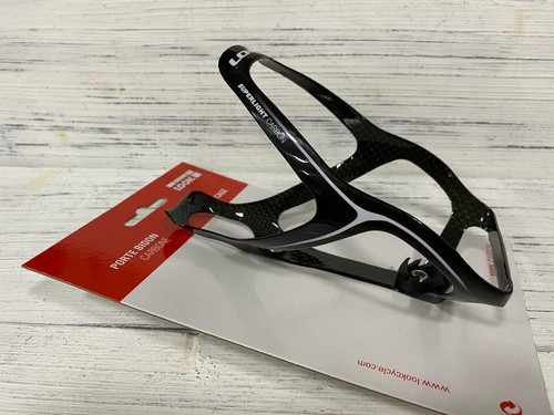 Look Super Light Carbon Water Bottle Cage - Picture 3 of 17