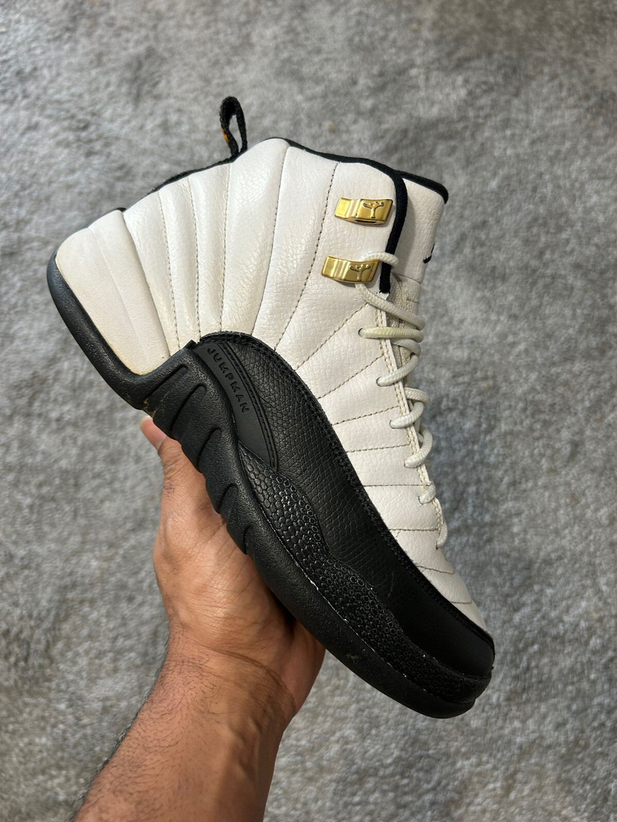 Nike Air Jordan 12 XII Retro Taxi 2013 Size 7Y 153265-125 – Black