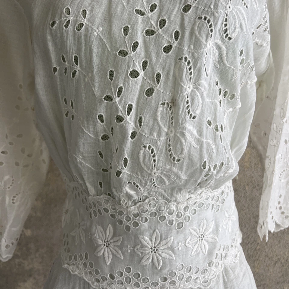 Antiguo eduardiano blanco algodón encaje y lazo bordado ojales nupcial vintage Foto 4 de 4