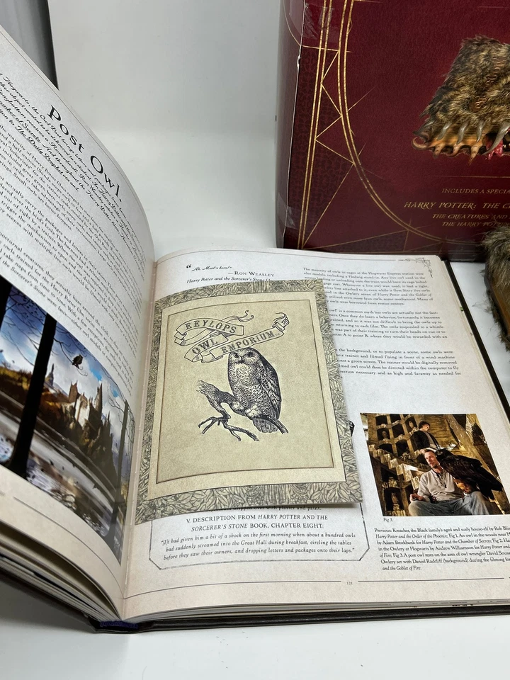 Edición Limitada Harry Potter: El Libro de los Monstruos Película Oficial Prop Re Foto 2 de 4