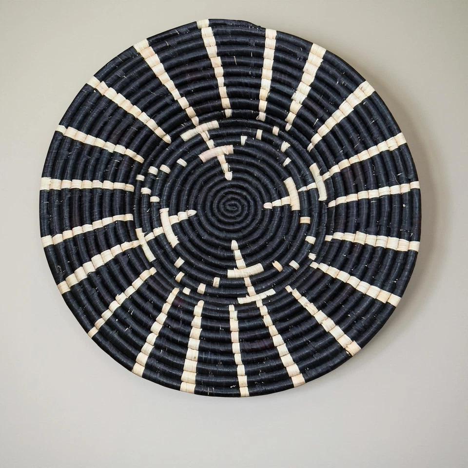 Alfombra de pared tejida a mano AfricanRaffia en negro y natural - varios tamaños Foto 4 de 4
