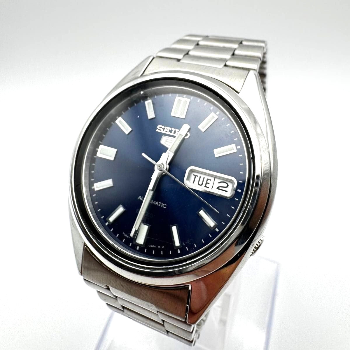 Watch 7S26-3040 Stainless Used Steel Automatic Japan Seiko Date Day 5 - vintagewatches.pk