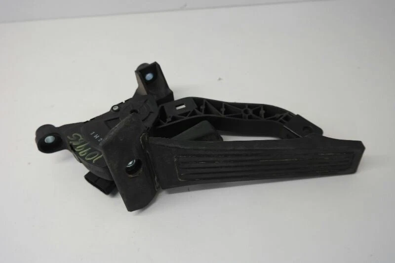 Pedal acelerador de gasolina Kia Optima 2014  Foto 4 de 4