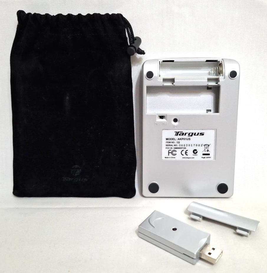 Targus Wireless Stow-n-Go USB Computer Number Keypad W/ Black Felt Travel Bag - Image 3 of 4