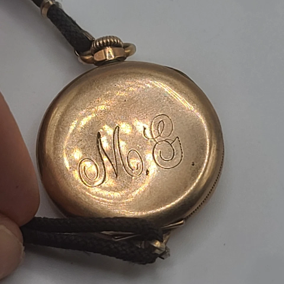 Reloj Esprit Vintage Lleno de Oro Damas Talla 5.5 Foto 3 de 4