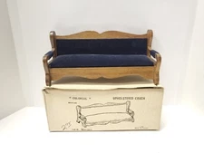 NEW DOOLHOUSE CONCORD MINIATURES COLONIAL UPHOLSTERED COUCH #7ES-553