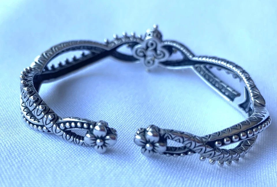 Brazalete con bisagras de flores de citrino y granate de 18 quilates Barbara Bixby Sterling Foto 4 de 4