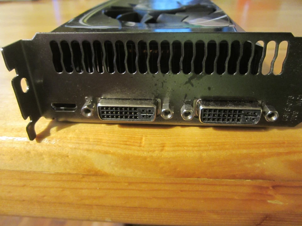 EVGA NVIDIA GeForce GTX 460 1GB GDDR5 PCIE Video Card - Image 2 of 4