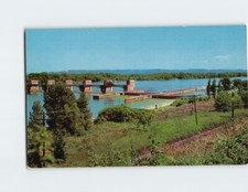 Postcard US Government Dam & Locks Along the Mississippi USA