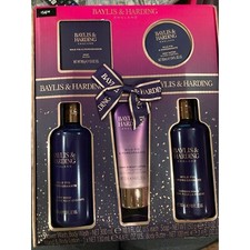 baylis and harding gift set ,wild fig and pomegranate