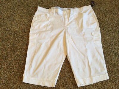 NEW NWT GLORIA VANDERBILT Dawn White Casual Shorts Size