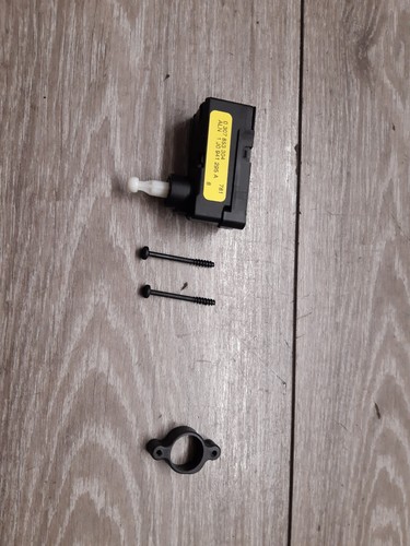 VW T5 Multivan Stellmotor Scheinwerfer 1J0941295A