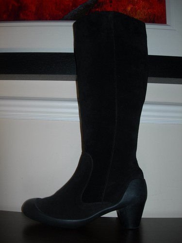 BOOTS HEELS CALF LENGTH BLACK SUEDE 