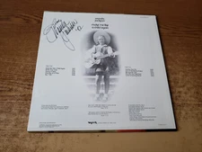 GUARANTEED AUTOGRAPHED 1970s VG++ Wanda Jackson Make Me Like A Child Again LP33