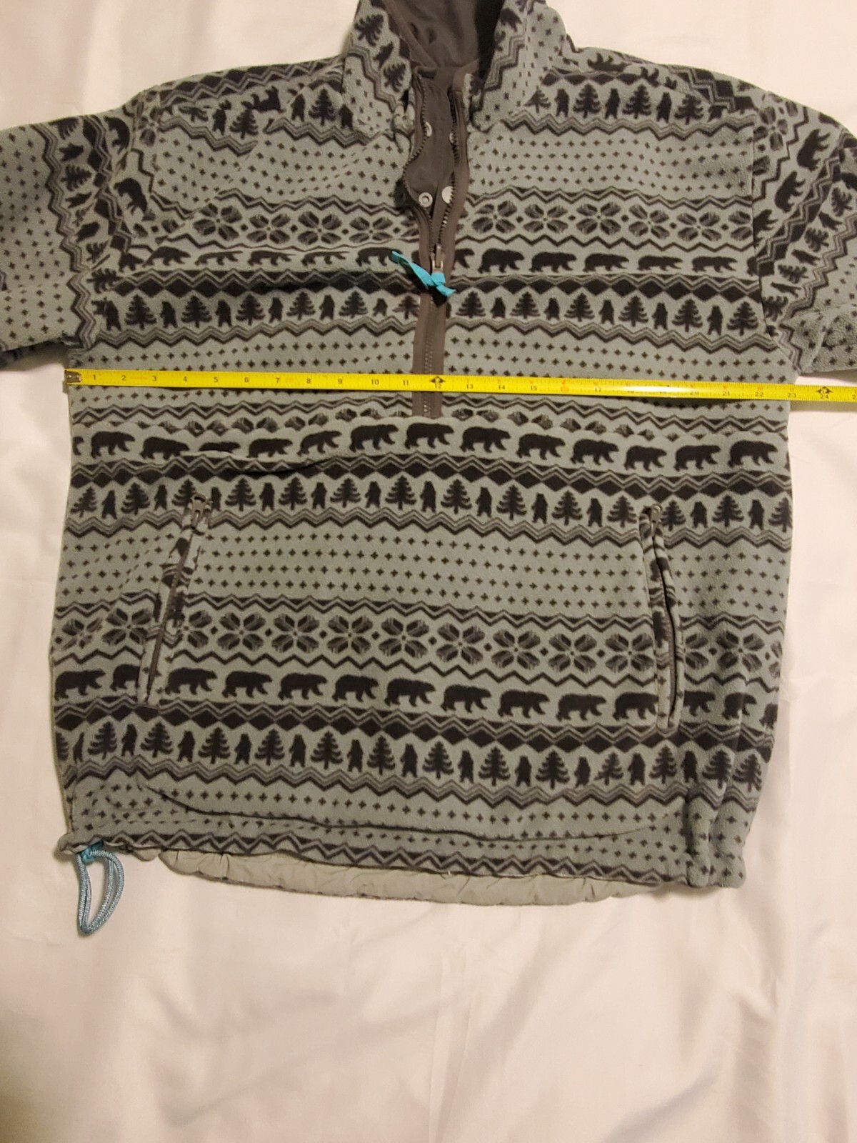 Chubbies Reversible Pull Over Medium - image 3