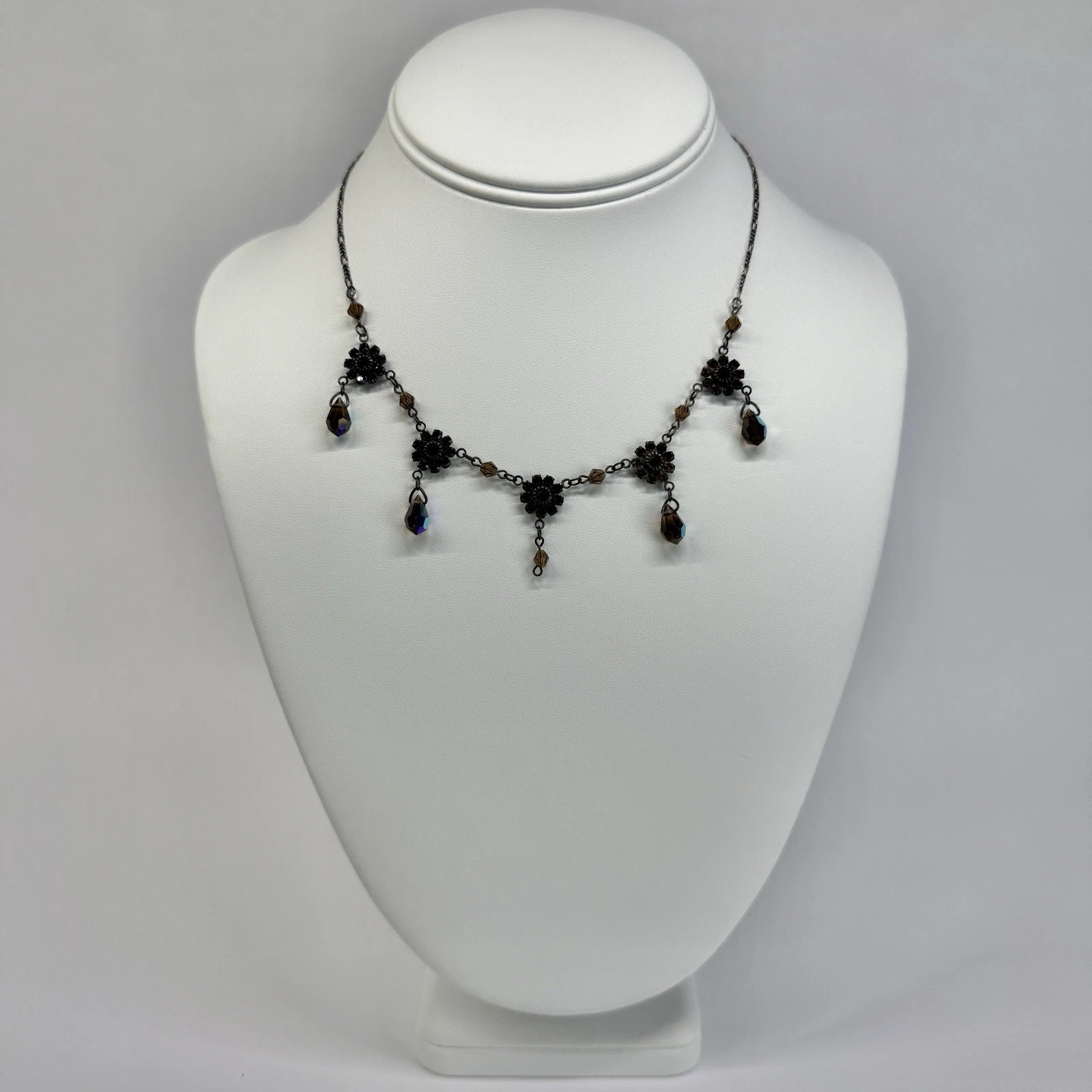 BELLAGIO USA Floral Crystal Festoon Silver Tone Vintage Necklace N665