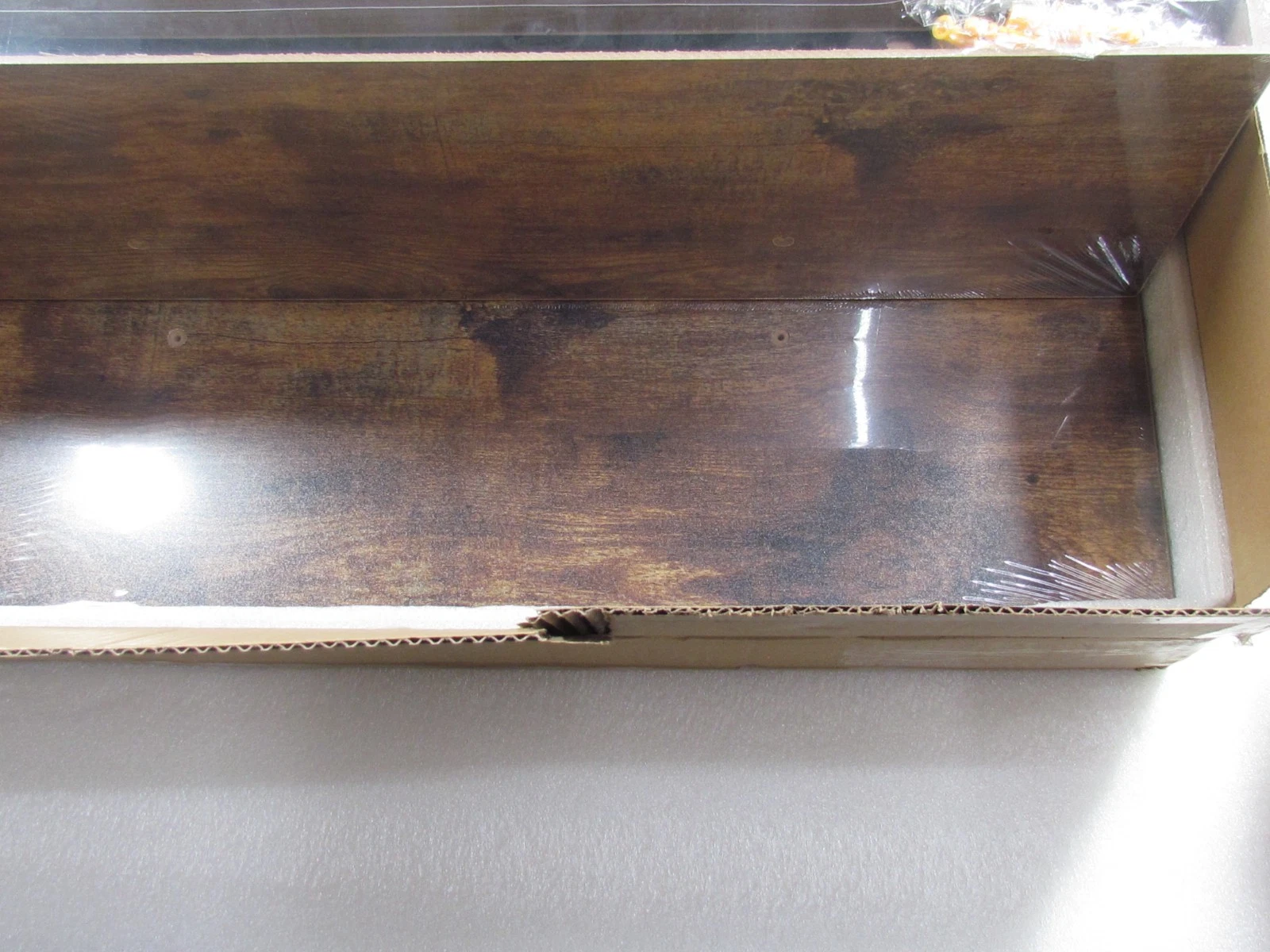 FLOATING SHELF SYSTEM 2 PACK 22INC X 7 INCH BROWN WOOD GRAIN