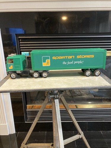 Ertl 1-25 Spartan Stores Semi