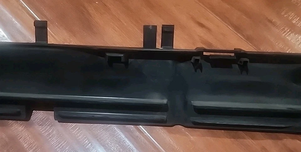 2009-2013 Toyota Corolla Upper Radiator Shroud Braket 1.8L OEM - Image 4 of 4