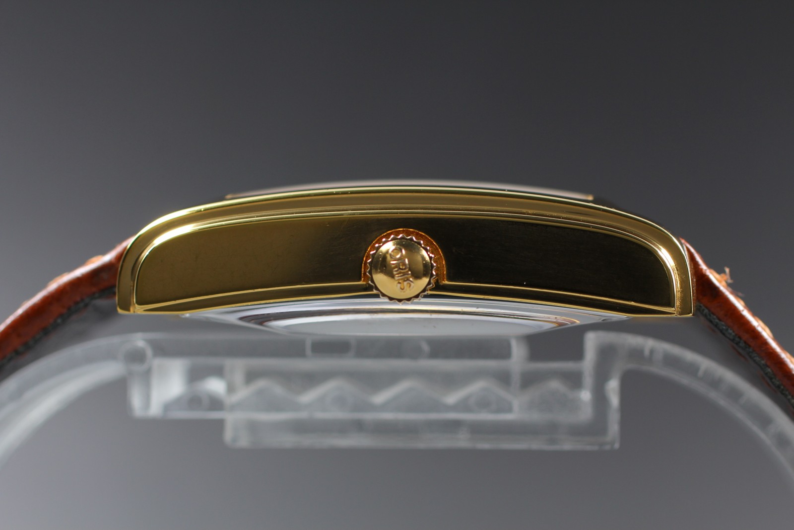 Near MINT ORIS Rectangular B7460 Pointer Date Gol… - image 4