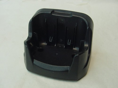 YAESU CHARGER CRADLE SBH-25 STANDARD HORZON RADIO CRADLE