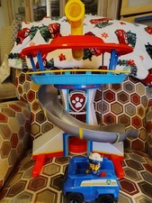 Paw Patrol Lookout Tower, Complete Set. Includes Chase and Police Car. 