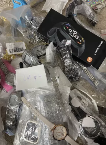 Lot Of 20 Watches & Rest bands CLEARANCE DEAL Mix Watches Lot# 4