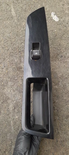 2018 Ford Edge front right passenger side door window control switch OEM