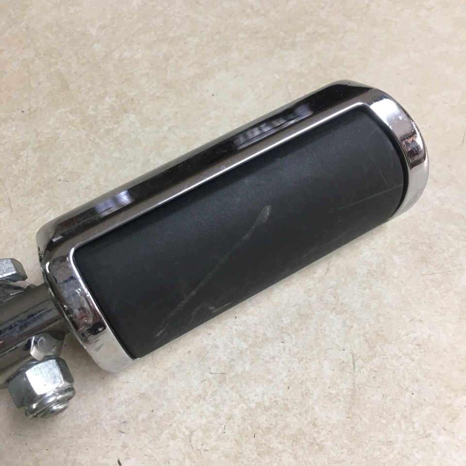 Harley Davidson Single Willie G Skull Foot Peg Right Side Only Chrome & Rubber eBay