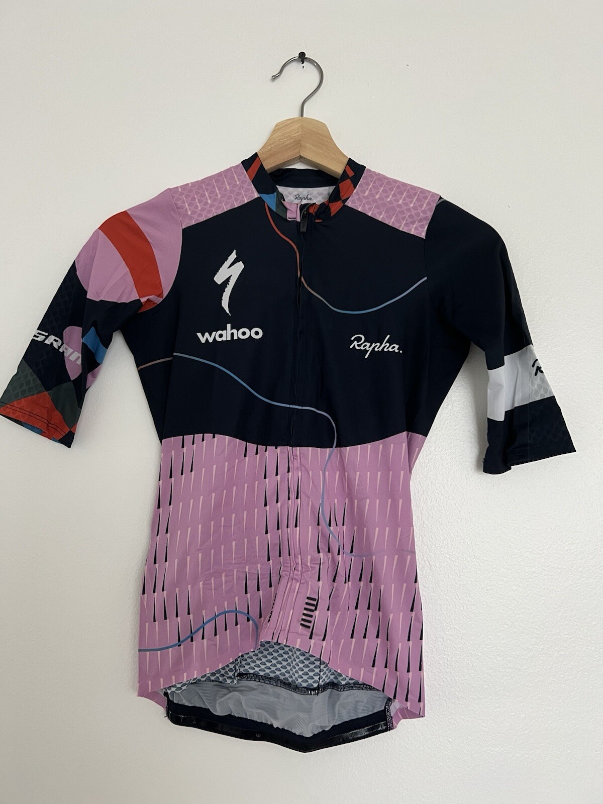 Rapha Sturm Women’s Pro Team Aero Jersey X-Small Moulticolour & Socks S