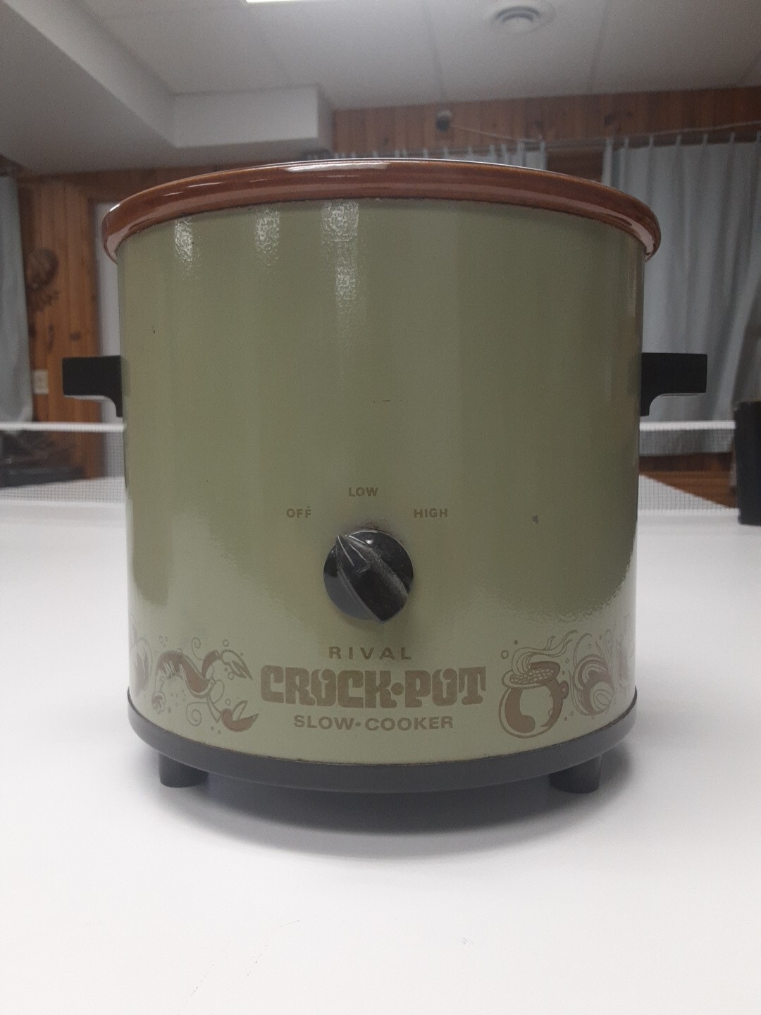 Vintage 1970s Rival 3.5 Qt Crock Pot Avocado