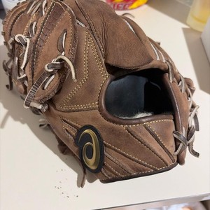 Asics Gold Stage Baseball Glove | eBay